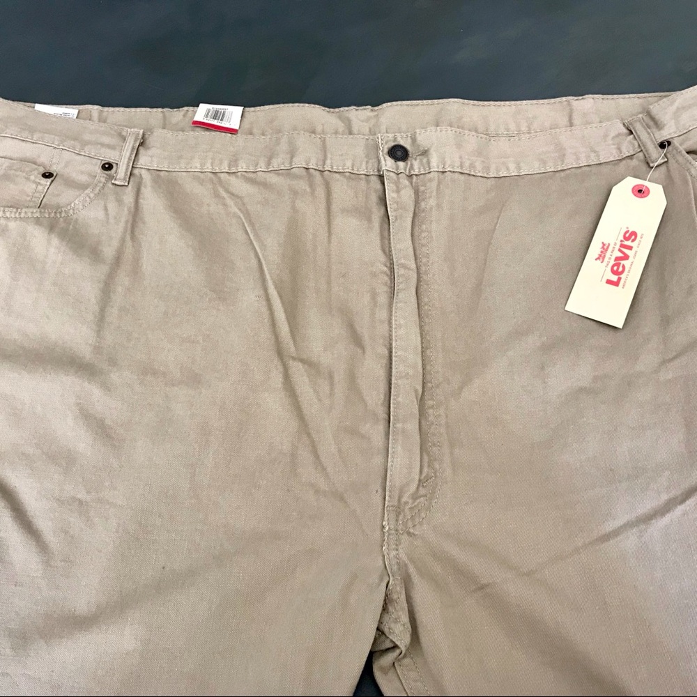 559 Levi’s 58x30 tan jeans